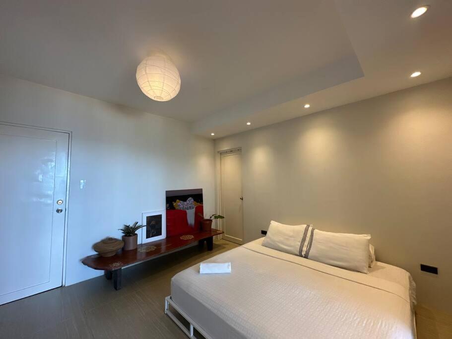 Apartment Absolute Beachfront With Kitchen *